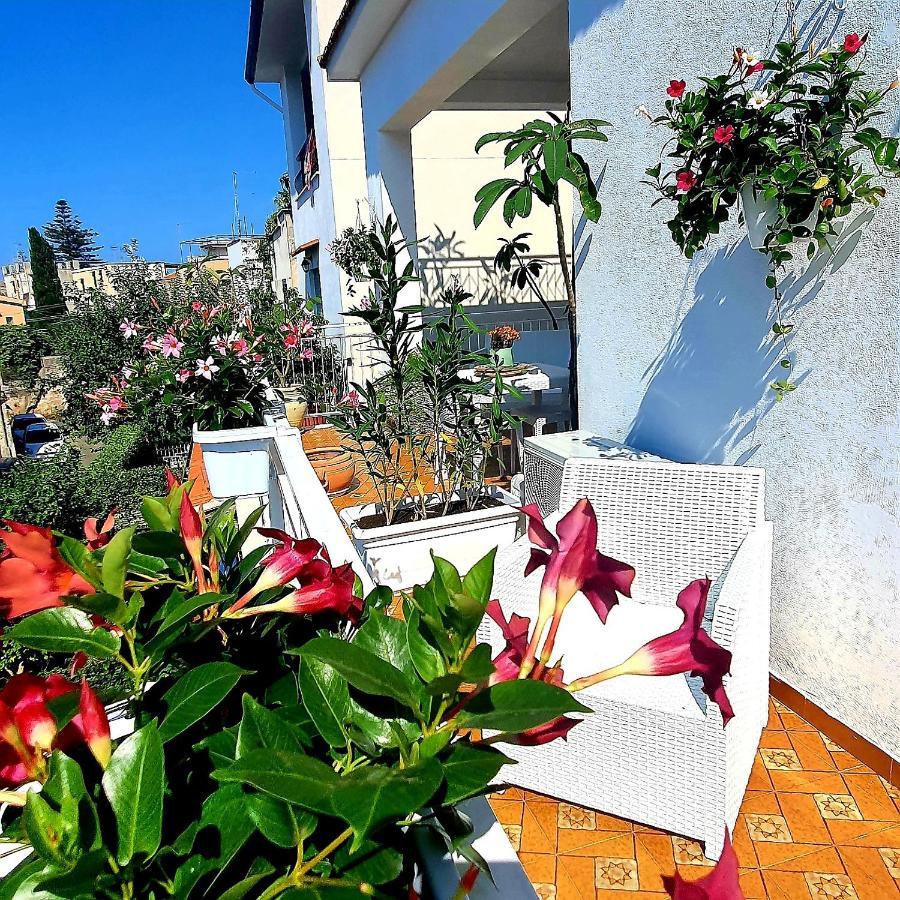 מלון מונדלו La Casa Di Andreina מראה חיצוני תמונה